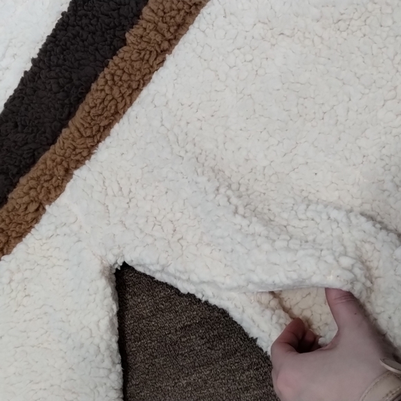 Sherpa soft pullover - Picture 4 of 9